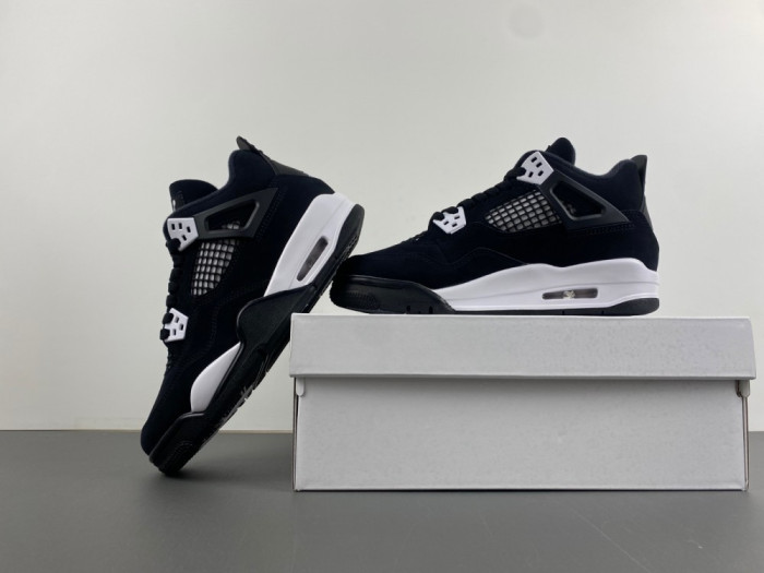 Air Jordan 4 Retro White Thunder FQ8138-001