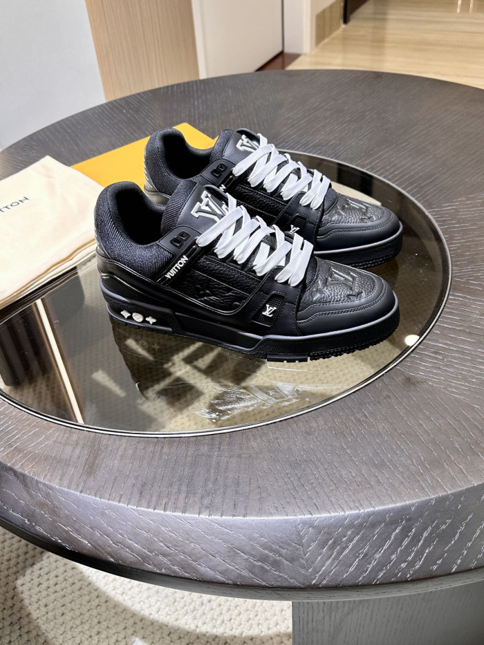 Loui Vuitto LV Skate Sneaker