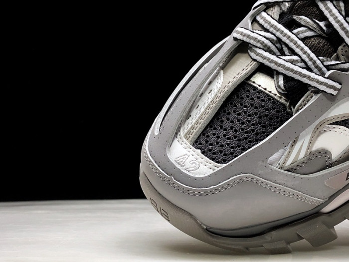 BLCG TRACK TRAINER 