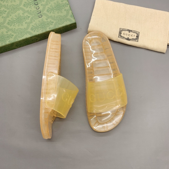 G*u*i slippers