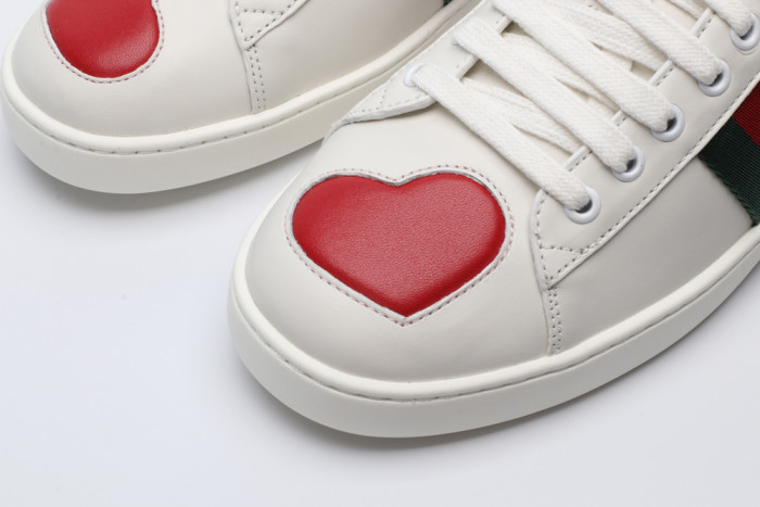 G*u*i low-top sneaker