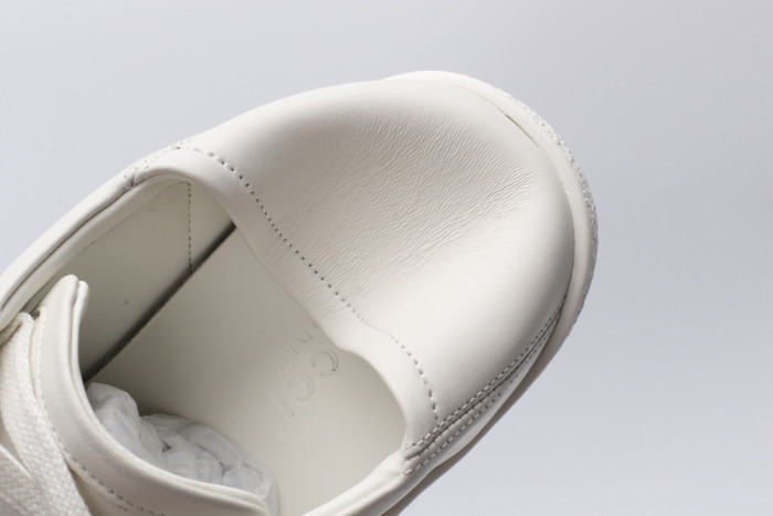 G*u*i low-top sneaker