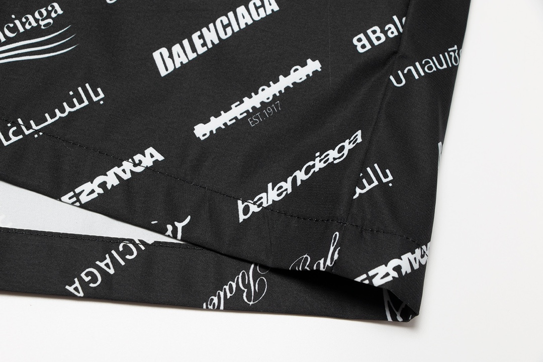 Ba*len*cia*ga shorts
