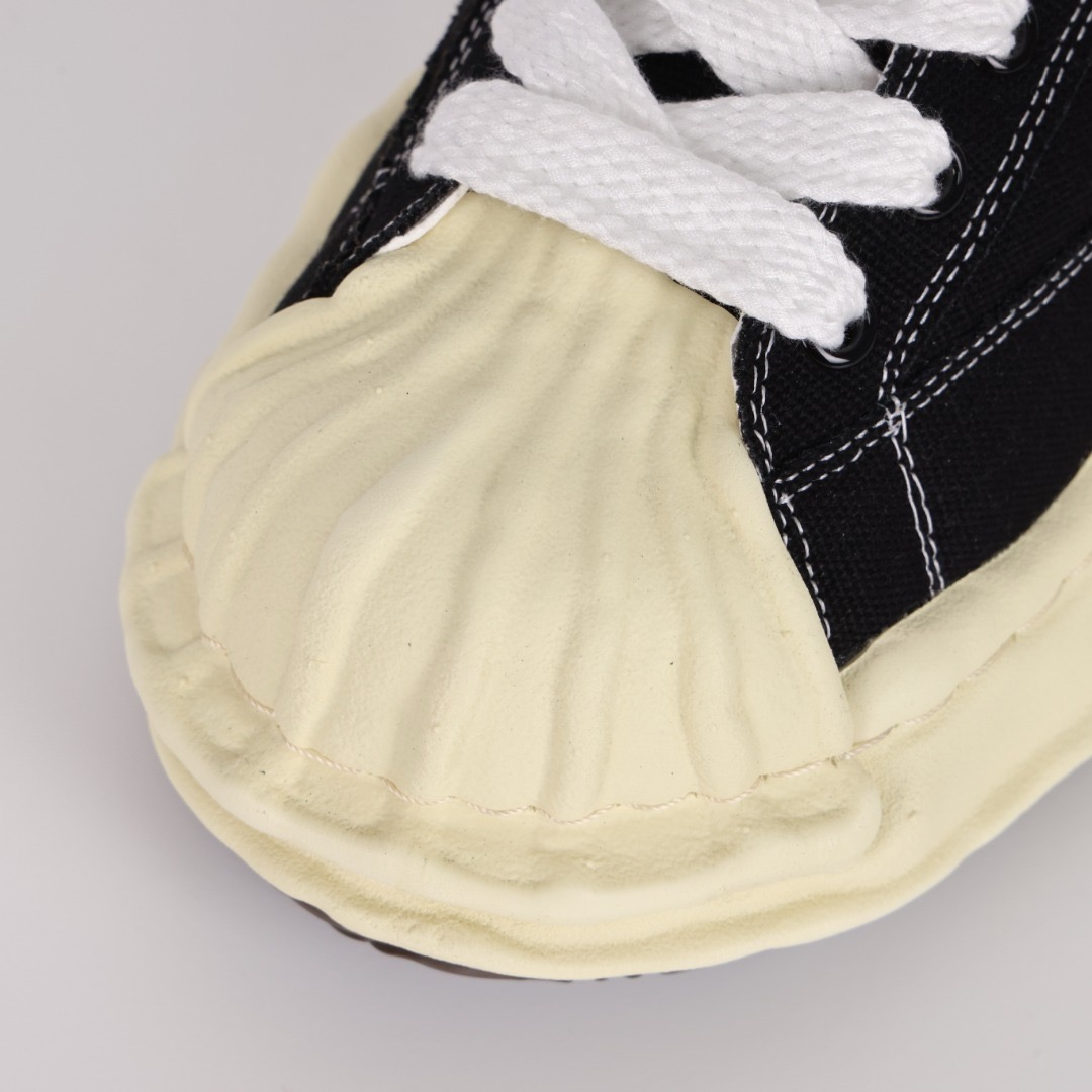 Ma*s*n mihara yasuhiro mmy sneaker