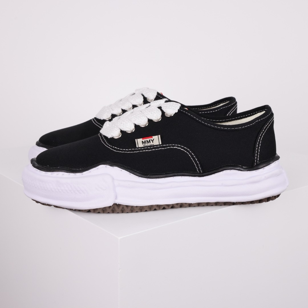 Ma*s*n mihara yasuhiro mmy sneaker