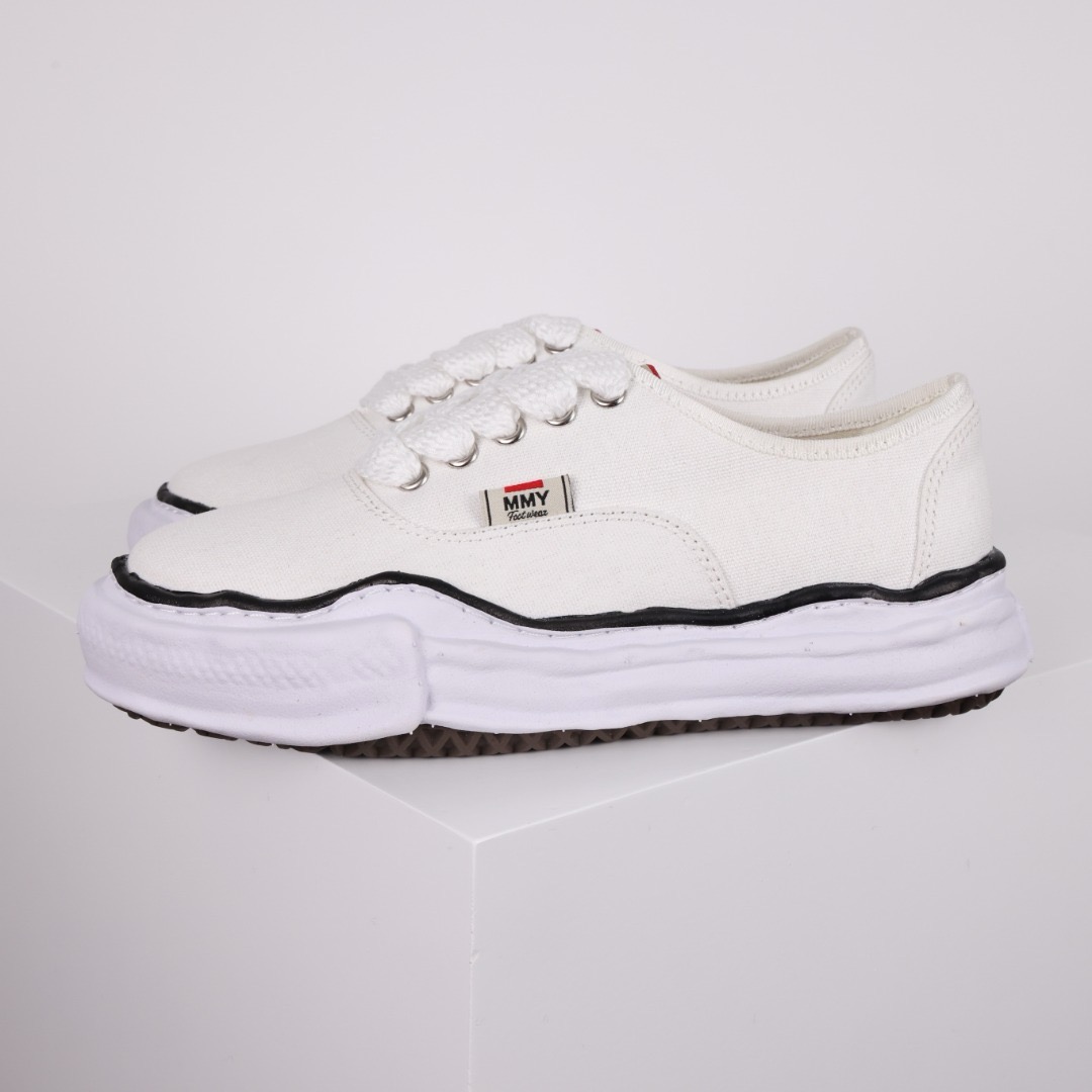 Ma*s*n mihara yasuhiro mmy sneaker
