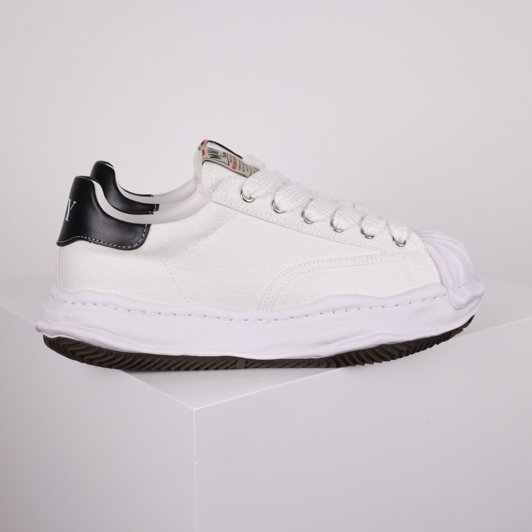 Ma*s*n mihara yasuhiro mmy sneaker