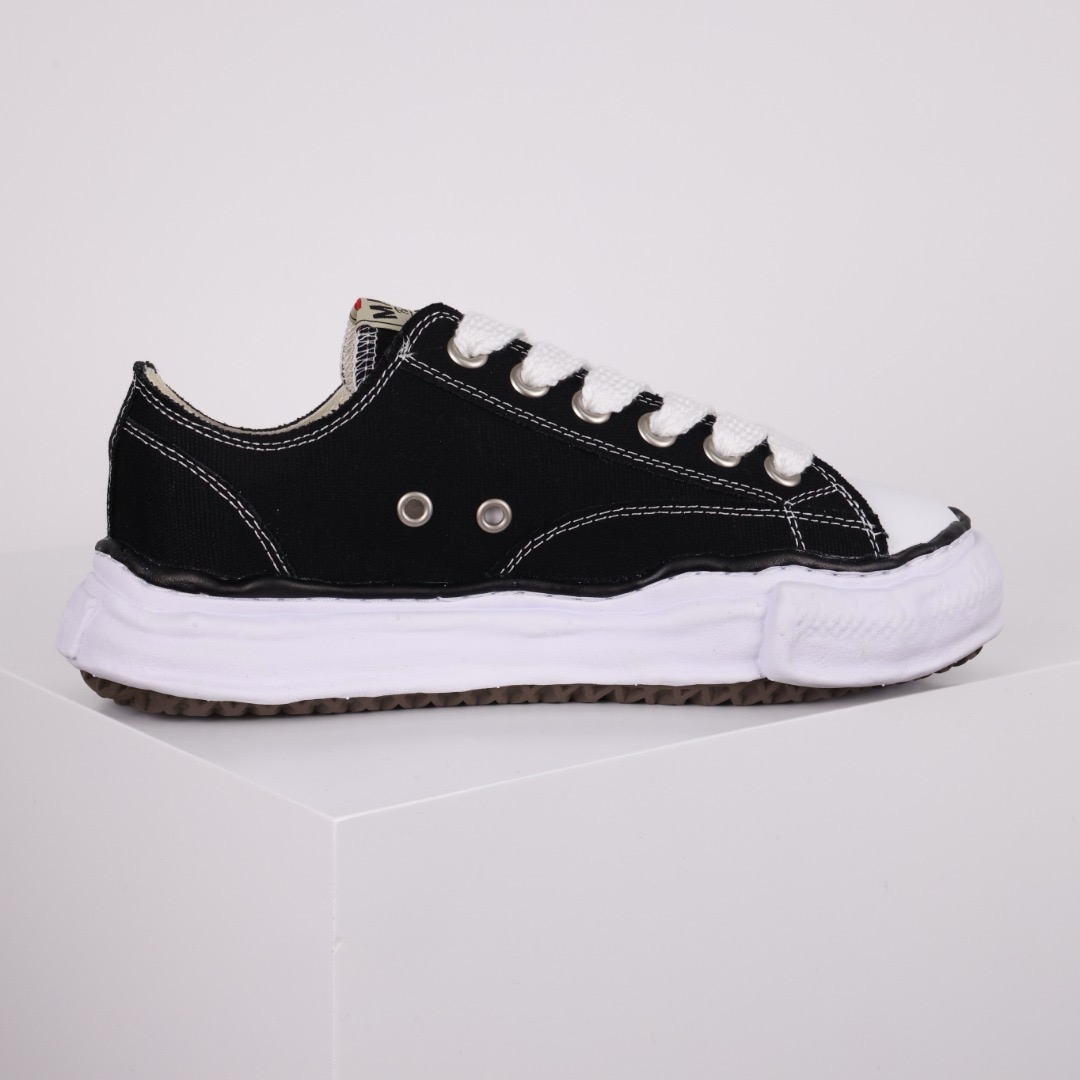 Ma*s*n mihara yasuhiro mmy sneaker