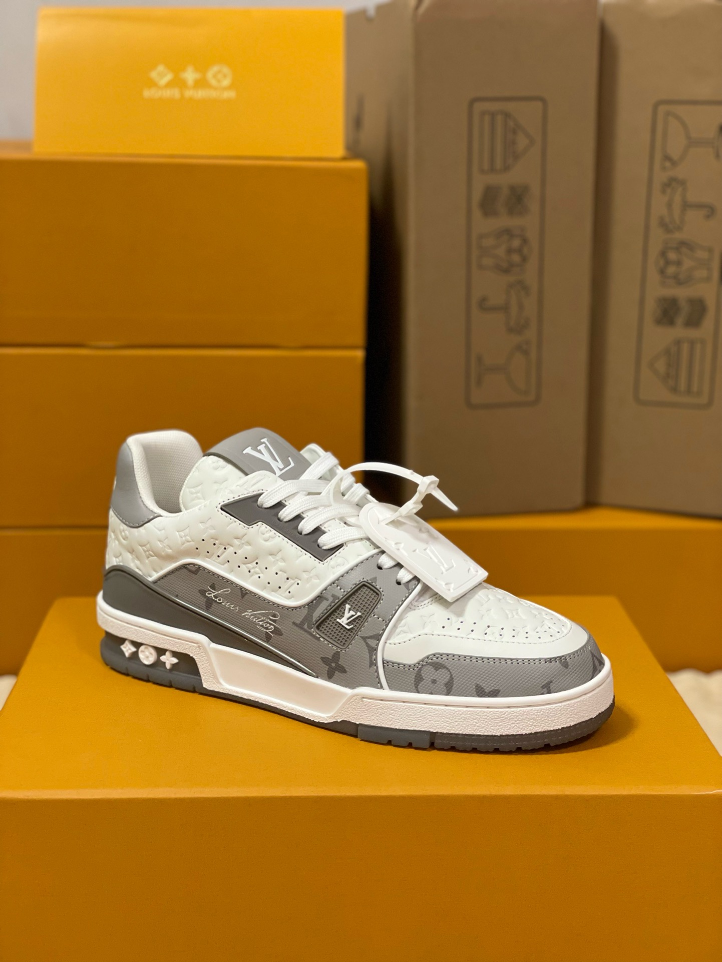 Loui Vuitto TRAINER SNEAKER