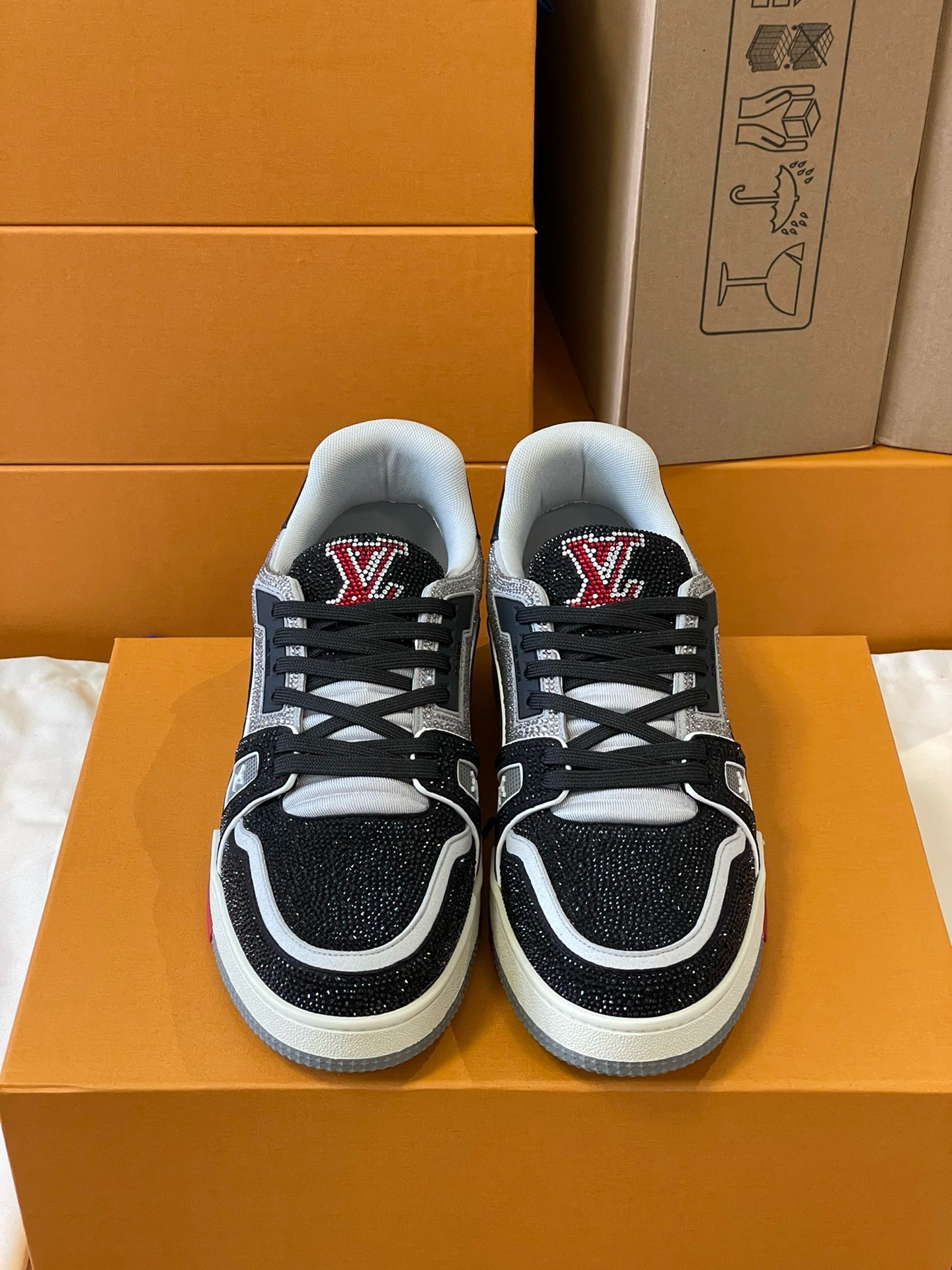 Loui Vuitto TRAINER SNEAKER