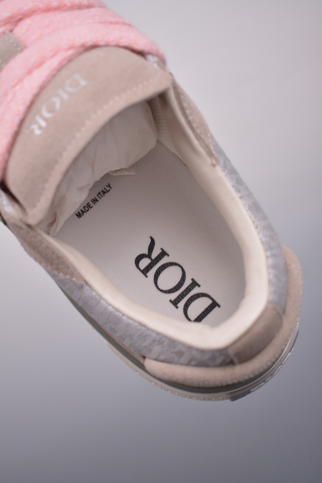 DR B33 SNEAKER
