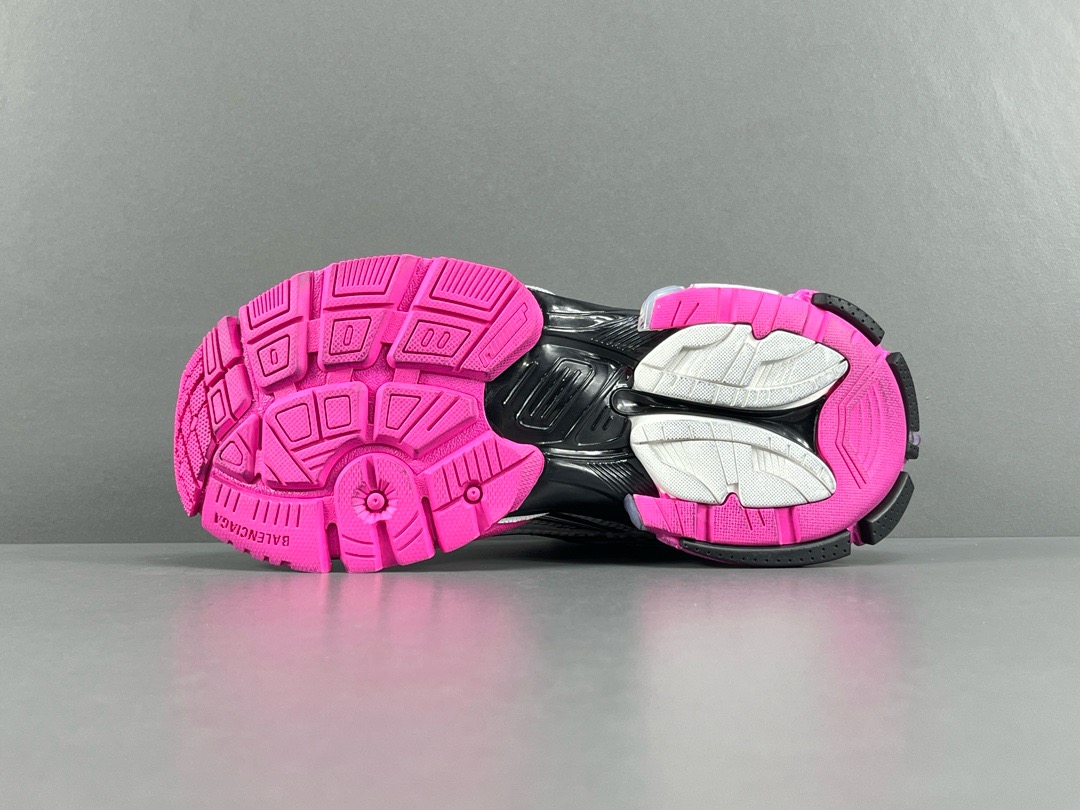 BALCIA Runner Fuchsia Pink